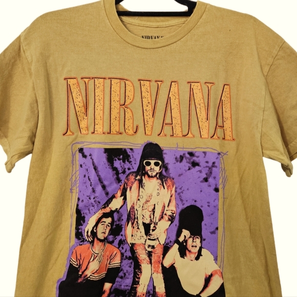 NWOT Nirvana Graphic Crewneck T-shirt - Picture 2 of 6